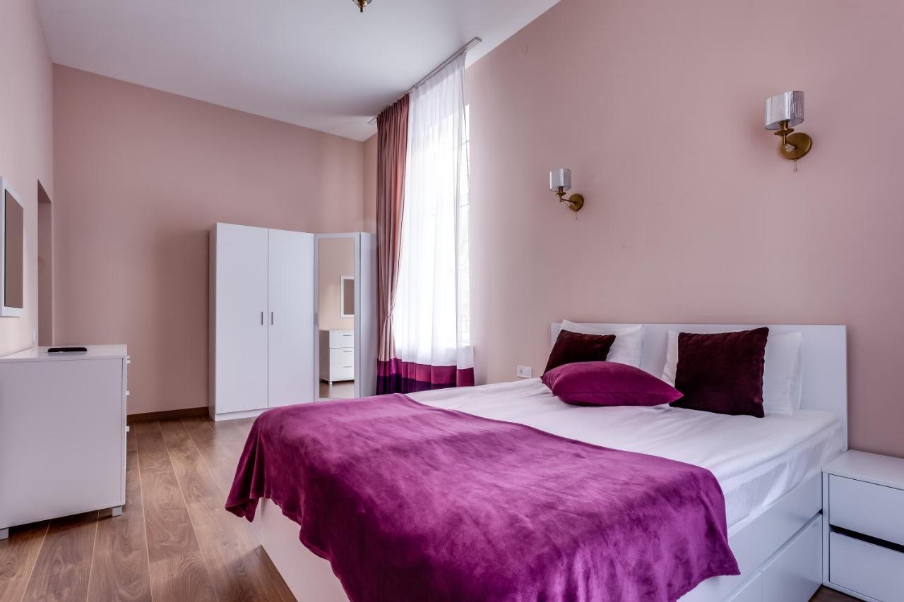Inn Lviv Apartments *